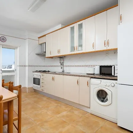 דירה Comfy 4bdr In By Lovelystay פורטימאו
