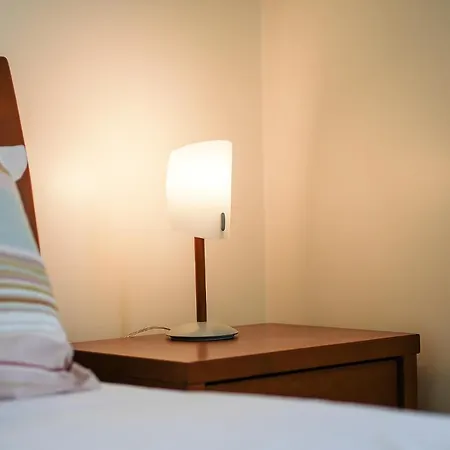 Comfy 4bdr In By Lovelystay Appartamento *