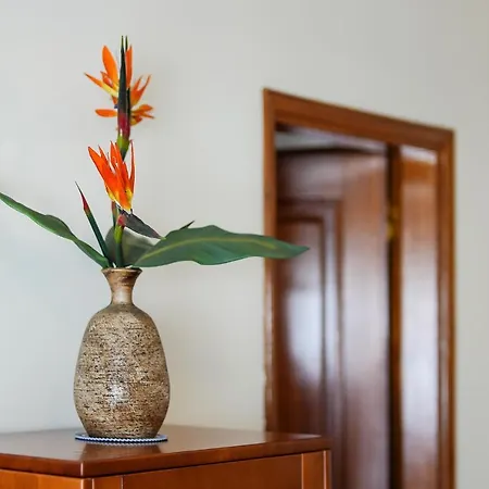 Comfy 4bdr In By Lovelystay Apartament Portimão